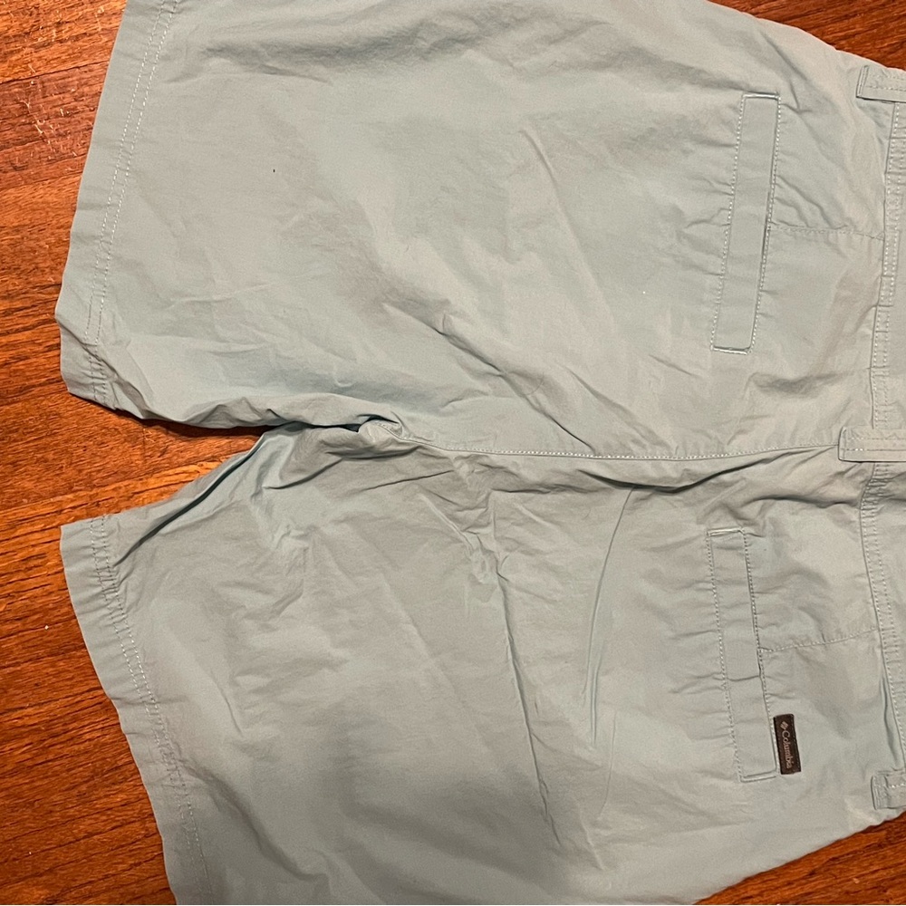 Men’s nwot Columbia shorts size 34 waist